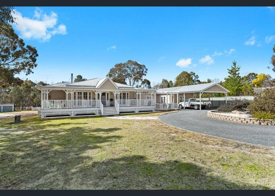 Luxury Fully Renovated White Haven Estate Stanthorpe Exterior photo